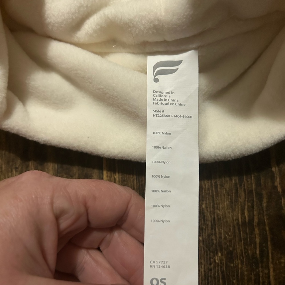 Fabletics Quilted Aviator Hat - Egret NWT - Picture 10 of 10